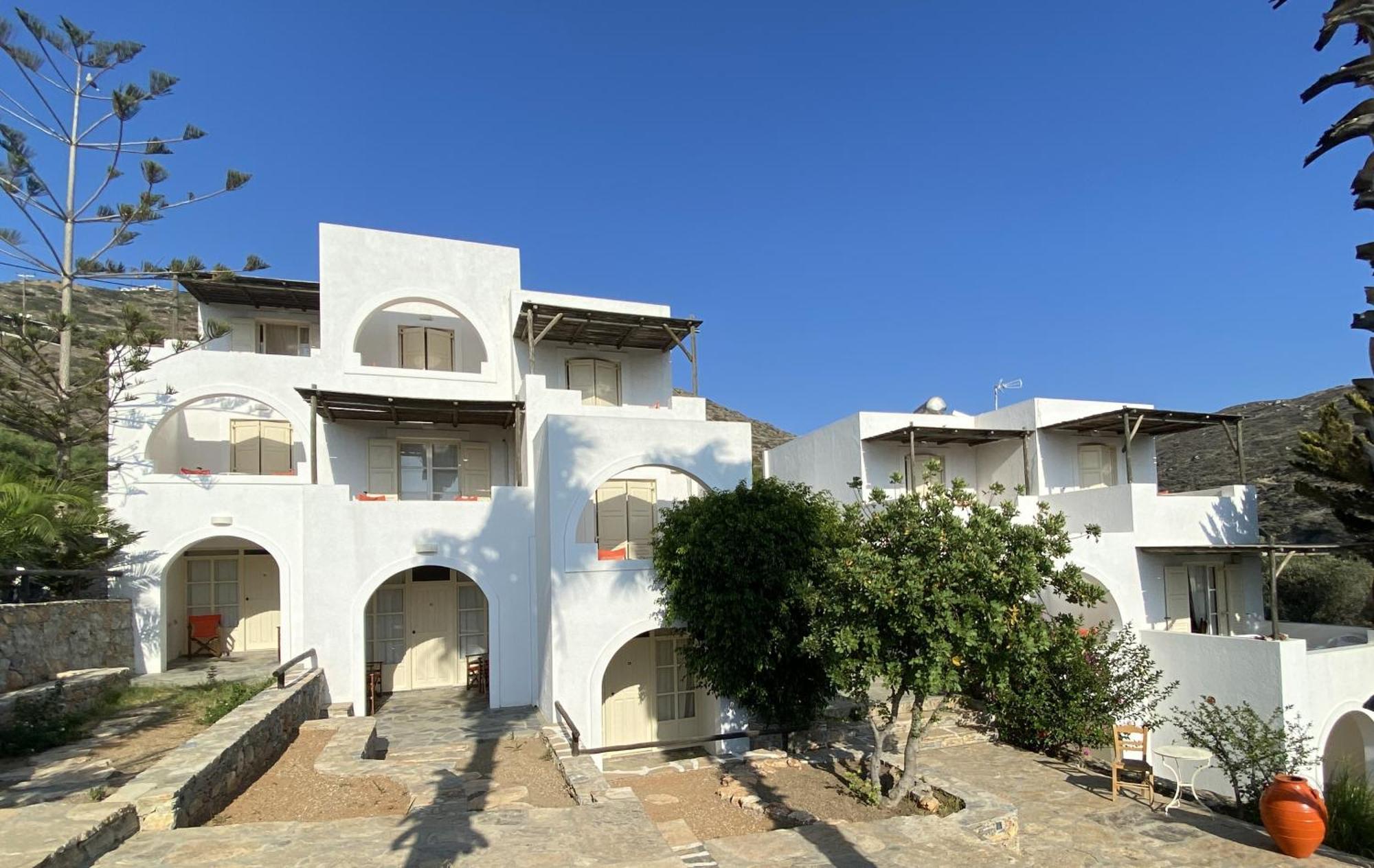 Apaggio Apartments Katapola Exterior photo